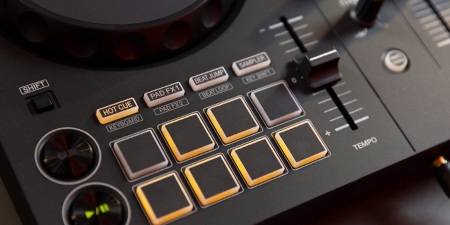 DJ MIDI Controller